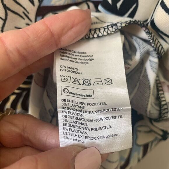 H&M Floral Cold Shoulder Dress Size L - Picture 6 of 9